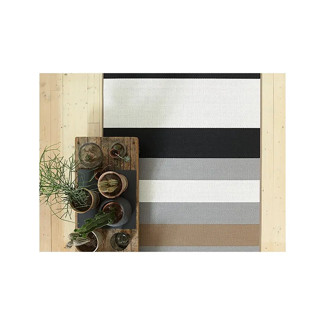 1373230-Avenue-nutria-light-grey