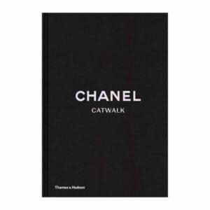 CHANEL - CATWALK BOOK
