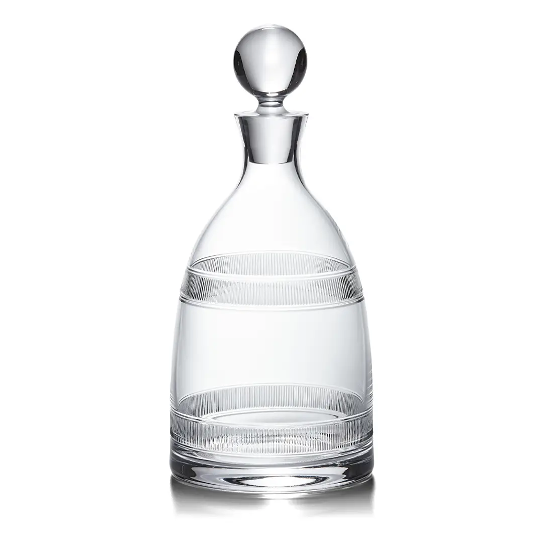 Elegant clear glass decanter with stopper