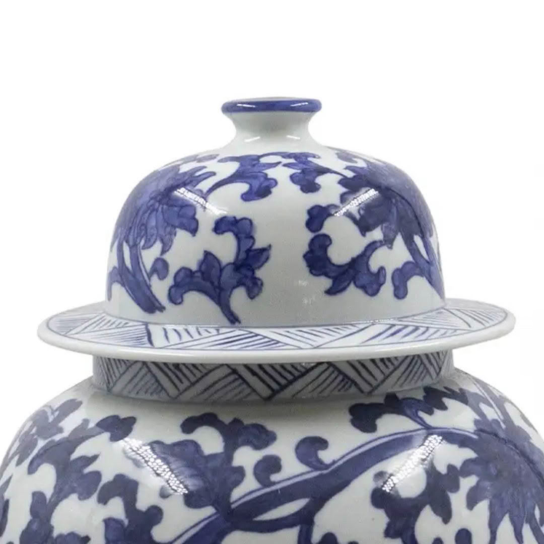 Blue and white porcelain floral-patterned covered dish