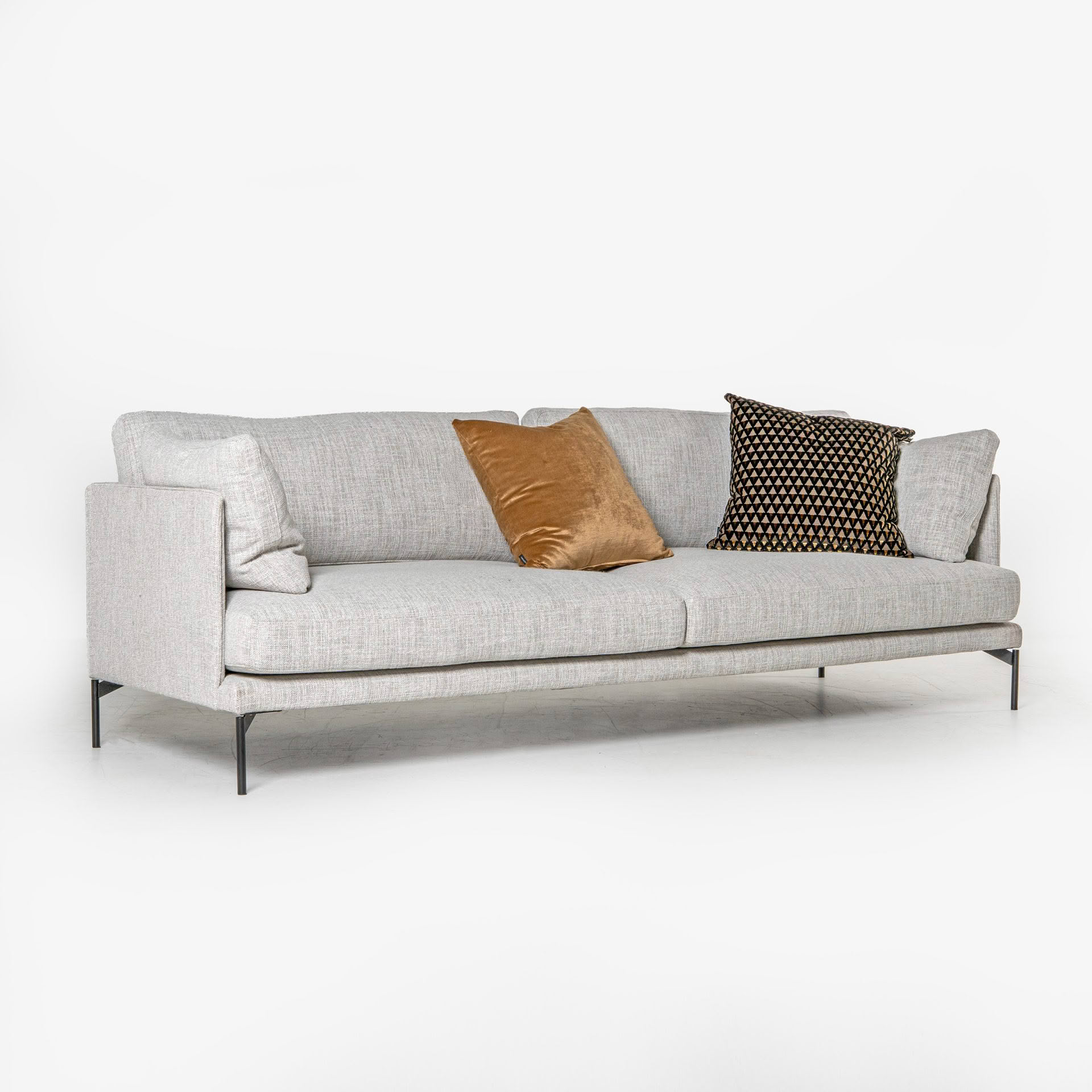 Miyaki Sofa - Image 2