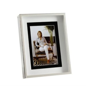 GRAMERCY PICTURE FRAME SMALL - SILVER