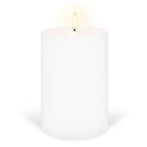 PILLAR LED Candle / 10.1cm DIA x 15.2cm H / Nordic White