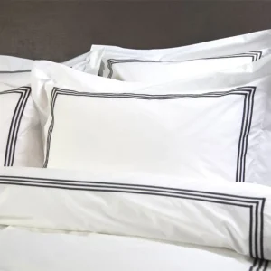 TRIPLE SATIN STITCH SATEEN – DUVET