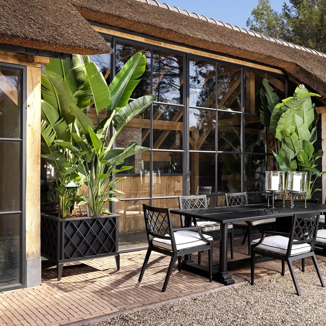 Ocean-Club-Planter_BLACK_1