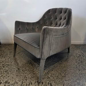Poggi Capitonnè Bergere (CLEARANCE)